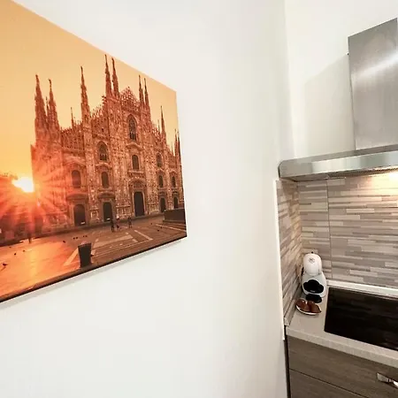 GRETA'S Home A 15 MINUTI dal DUOMO-3